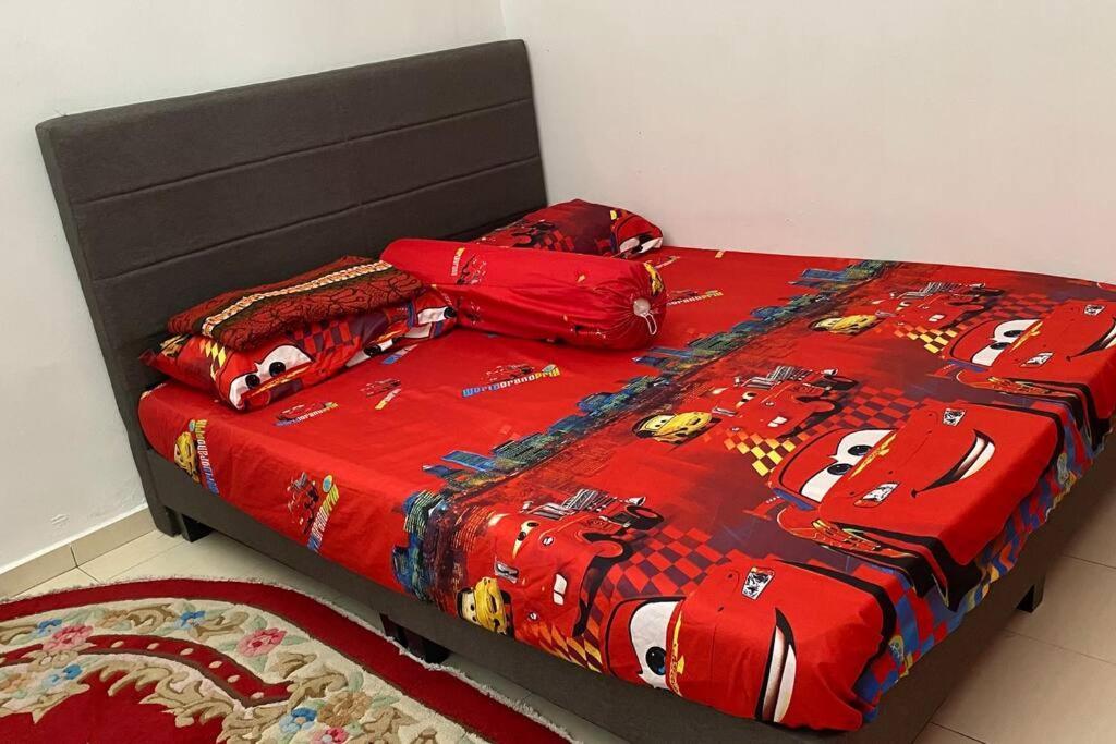 Homestay Delisha Parit Raja Uthm Buitenkant foto